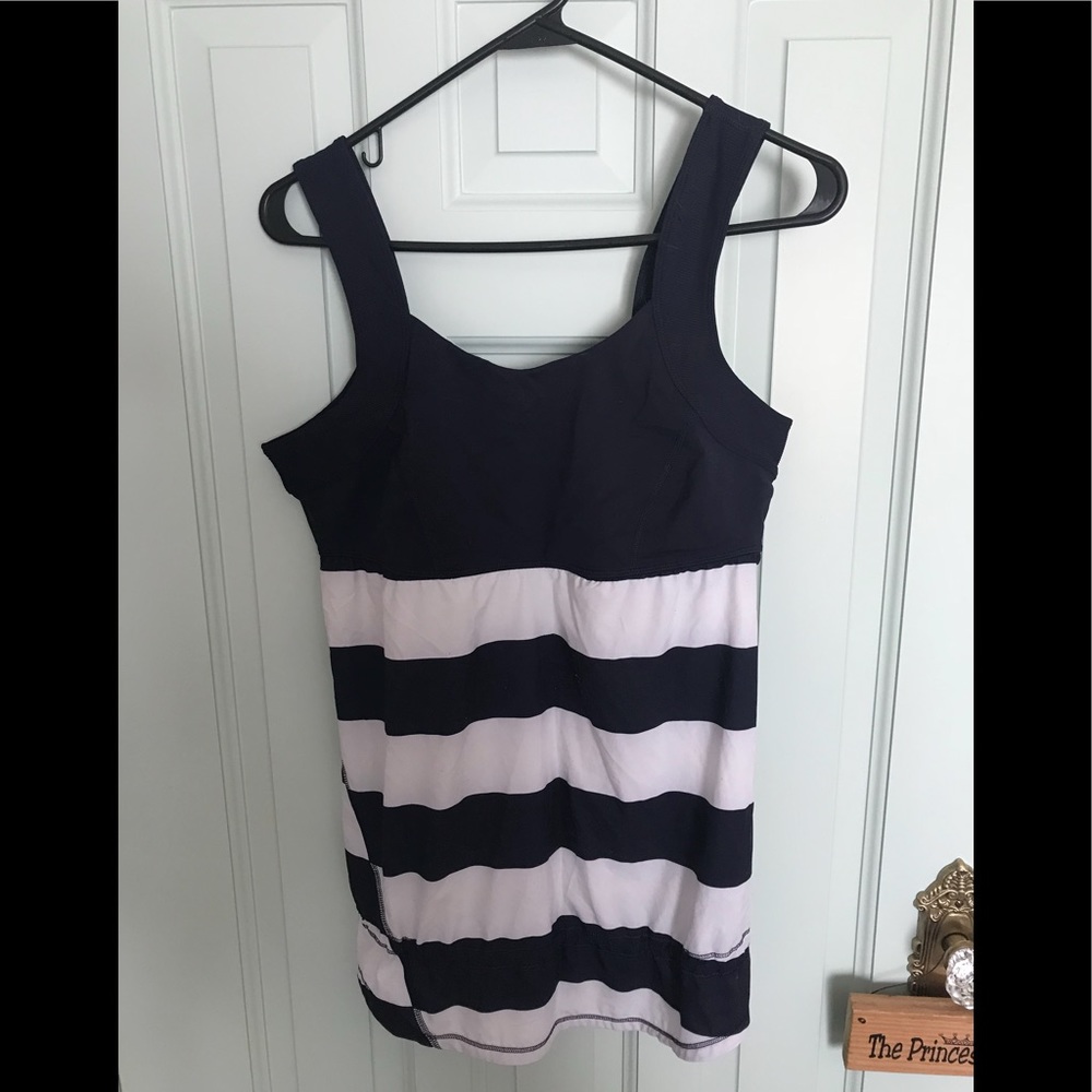 Lululemon top